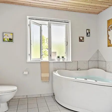 3 Bedroom Beautiful In * Hadsund